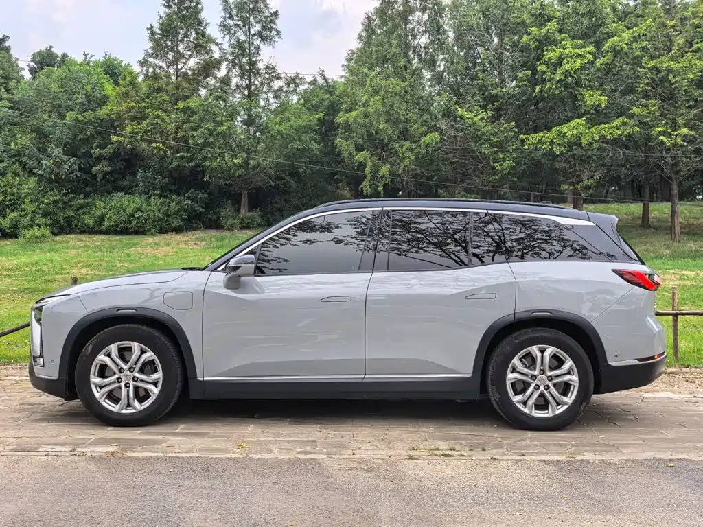 NIO ES8 — миниатюра 5