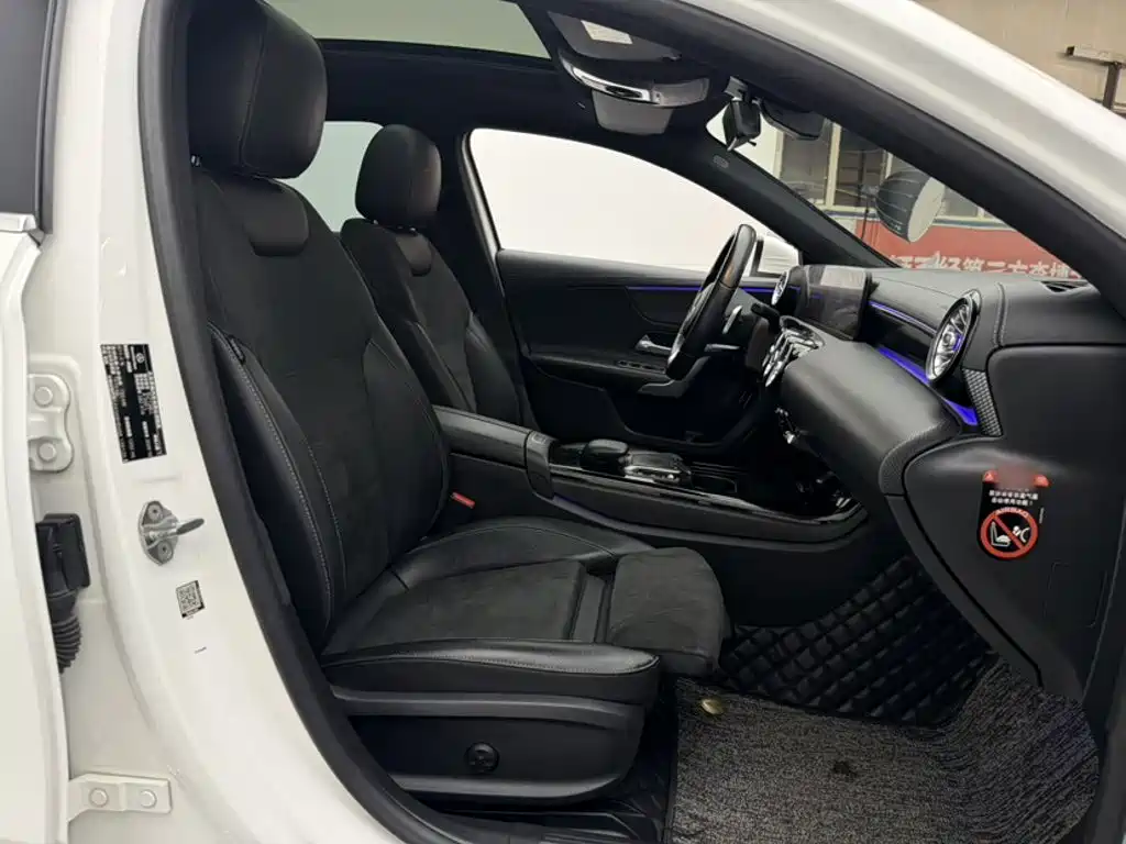 Mercedes-Benz A-Class — миниатюра 2