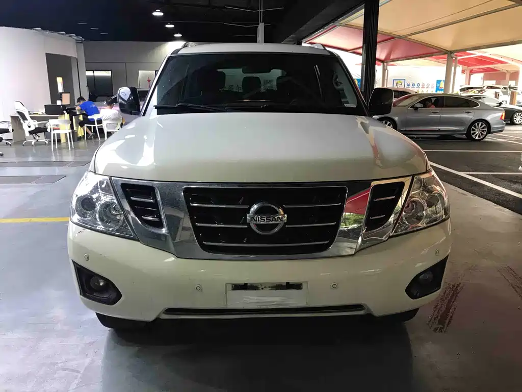 Nissan Patrol — миниатюра 2