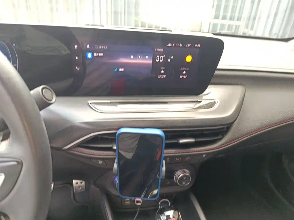 Buick Verano — миниатюра 14