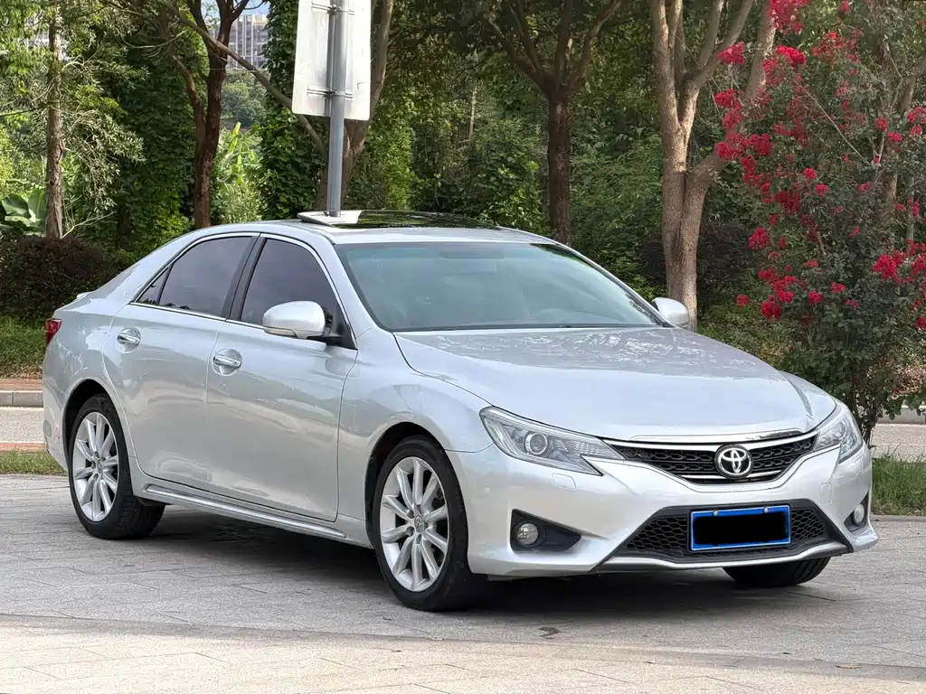 Toyota Reiz 2013 2.5V