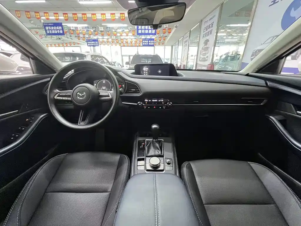 MAZDA CX 30