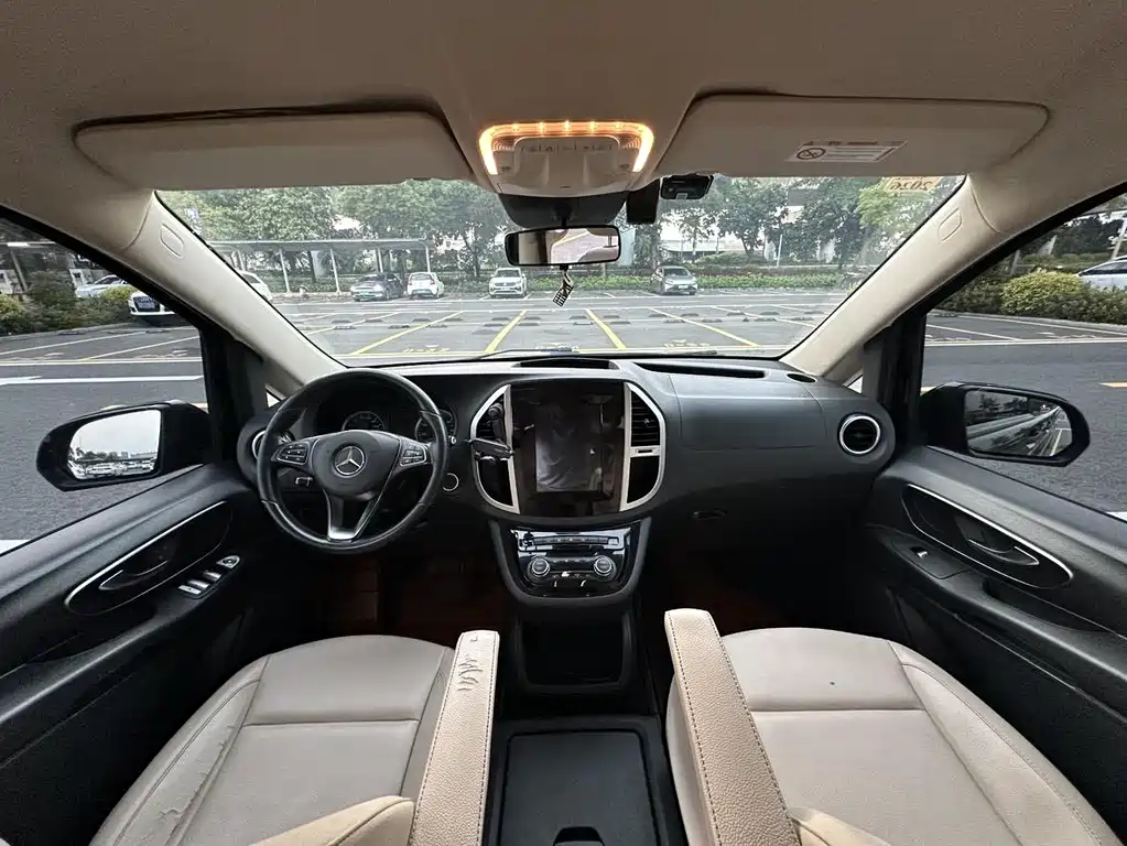 Mercedes-Benz Vito — миниатюра 10
