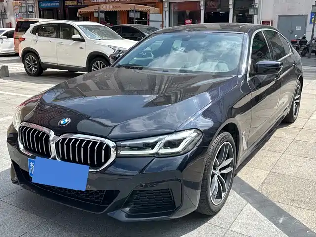 BMW  5 SERIES
