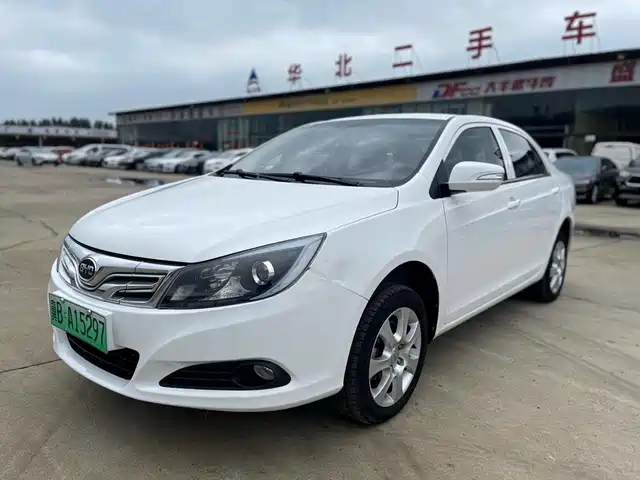 2016 BYD E5