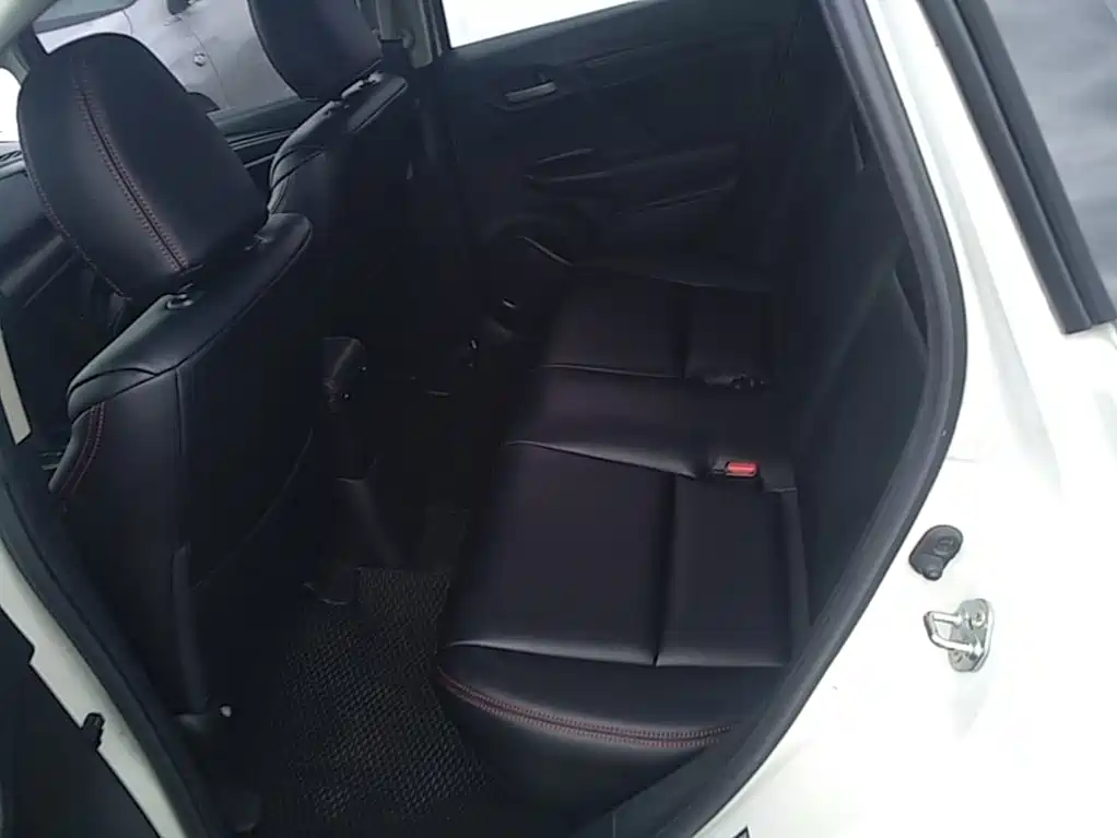 Honda Fit — миниатюра 17