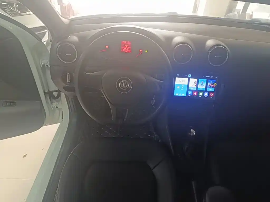 Volkswagen Jetta — миниатюра 11
