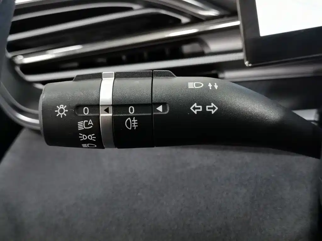 BYD Seal — миниатюра 21