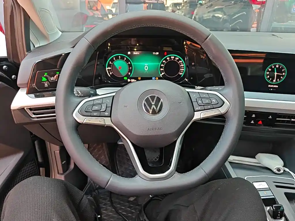 Volkswagen Golf — миниатюра 11