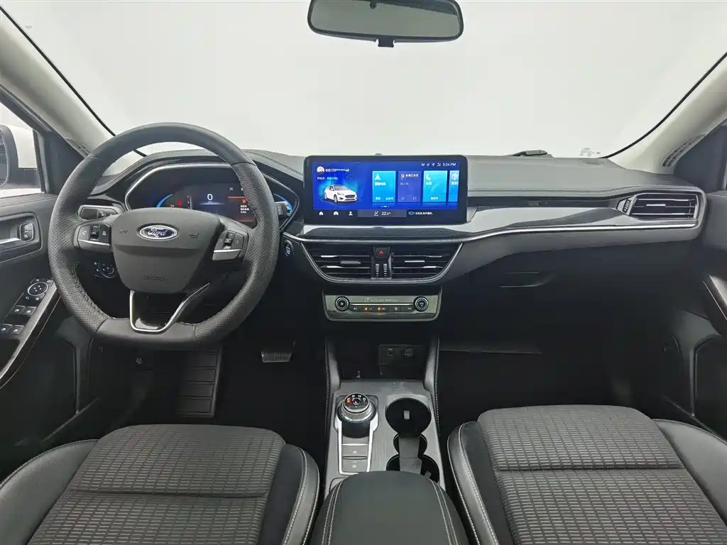 Ford Focus 2021 EcoBoost 180 AT