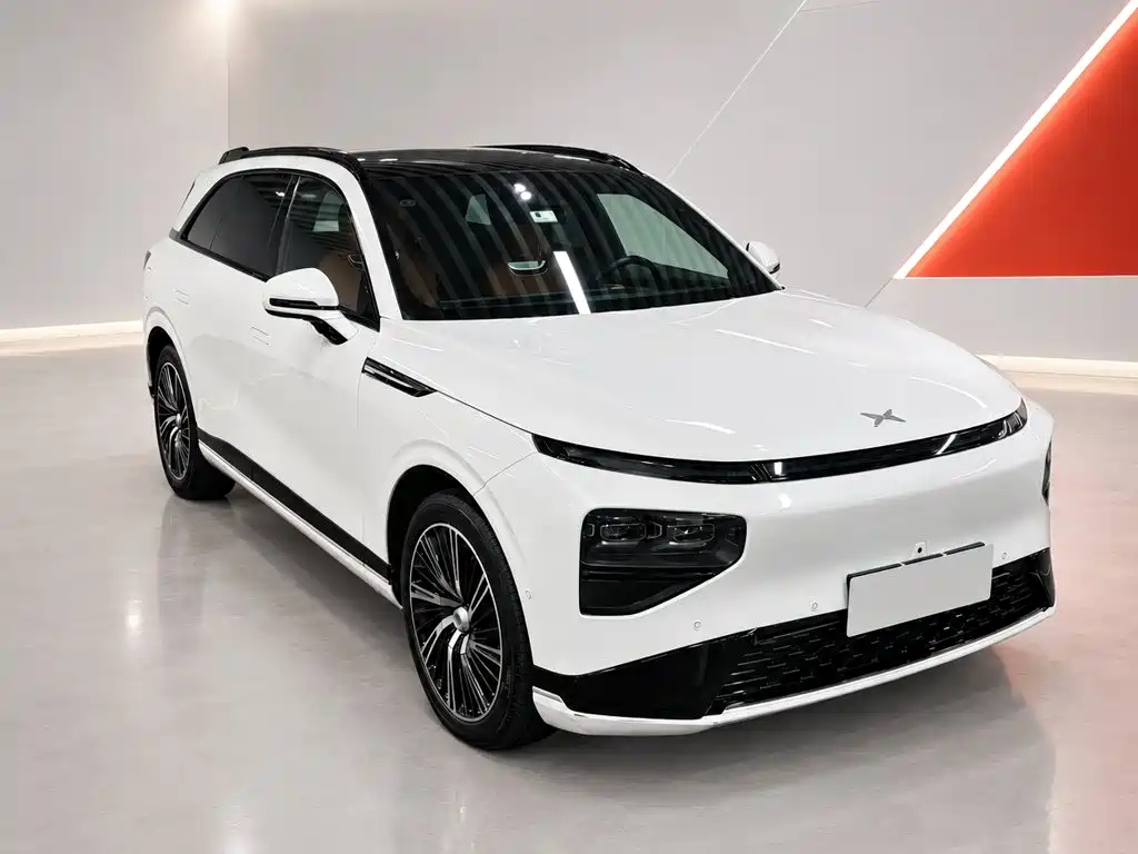 XPeng G9 — миниатюра 3