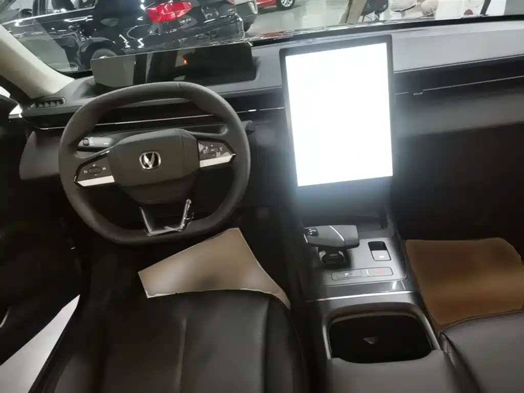 Changan Eado 2025 1.5T 500Bar Luxury