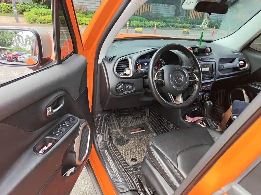 Jeep Renegade — миниатюра 17