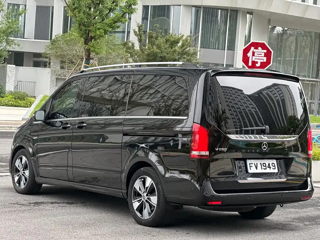 Mercedes-Benz V-Class — миниатюра 4