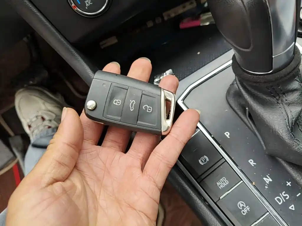 Volkswagen Lavida — миниатюра 9