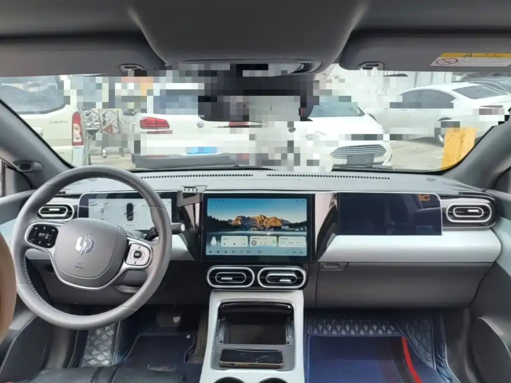 Leapmotor Leapmotor C01 — миниатюра 10