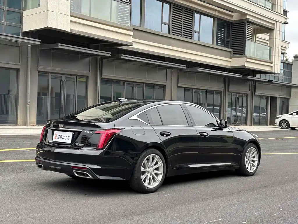 Cadillac CT5 2020 28T Fashion
