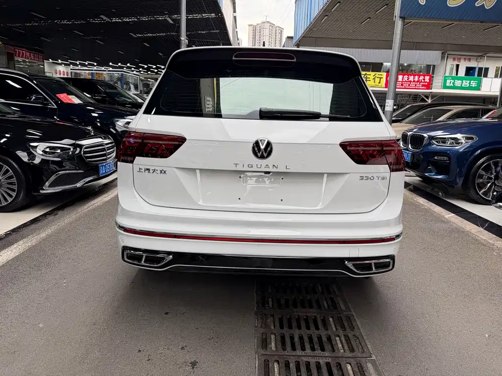 Volkswagen Tiguan L L 2024 330TSI AT R-Line
