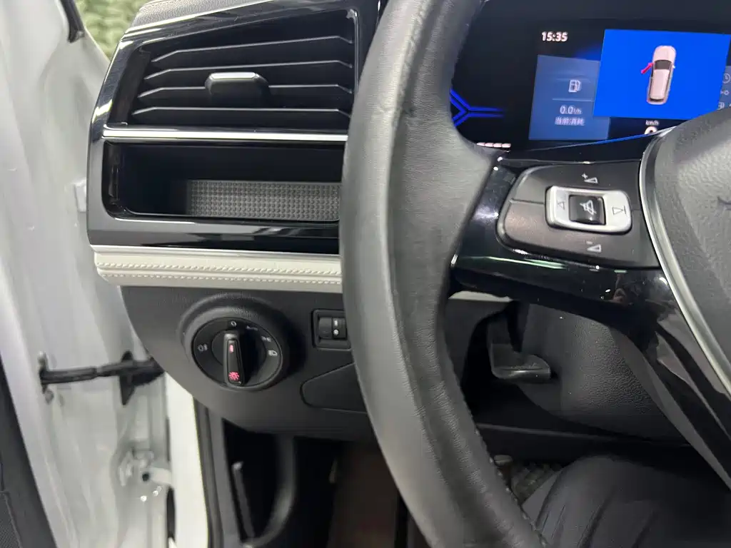 Jetta VS7 — миниатюра 10