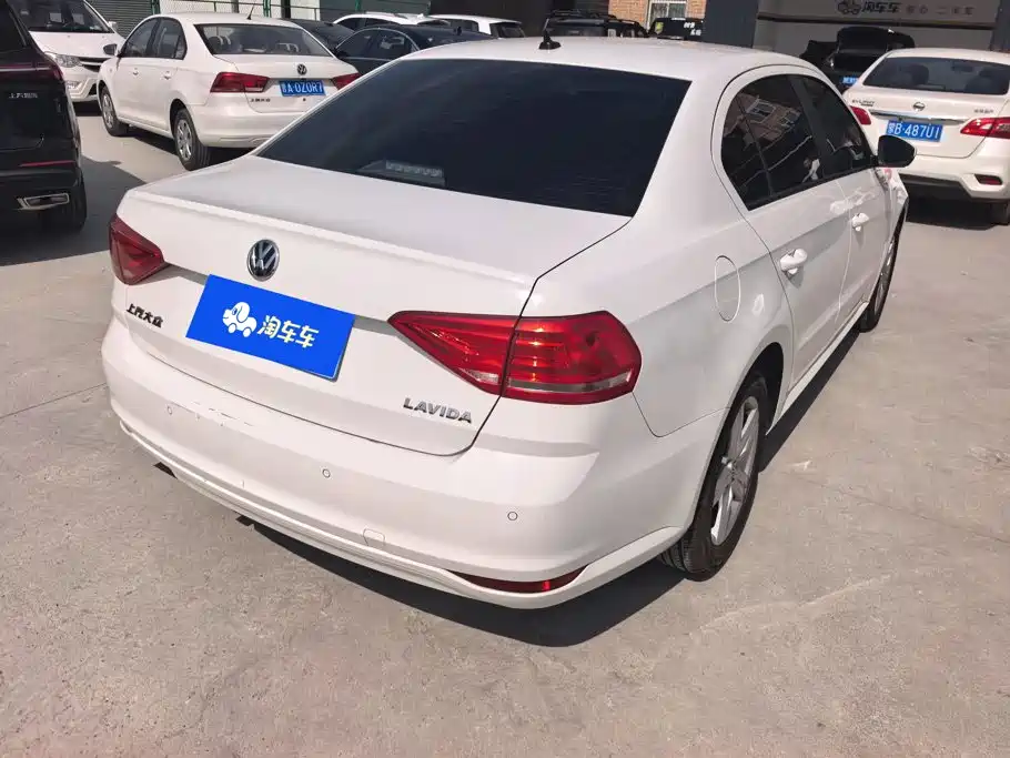 Volkswagen Lavida — миниатюра 3