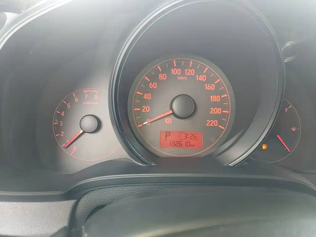 Honda Fit — миниатюра 12