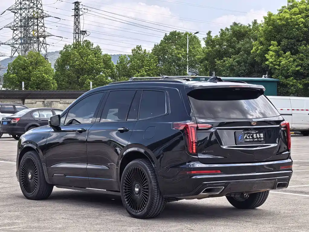 Cadillac XT6 — миниатюра 6
