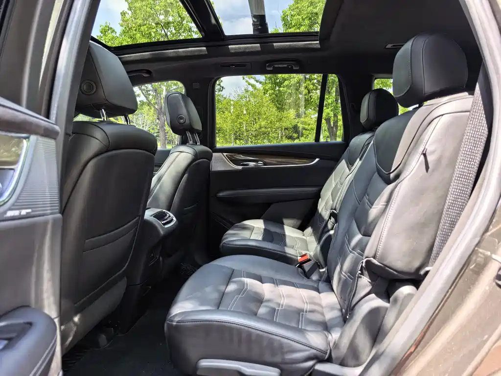 Cadillac XT6 — миниатюра 9