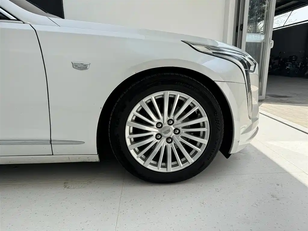 Cadillac CT6 2021 28T Fashion