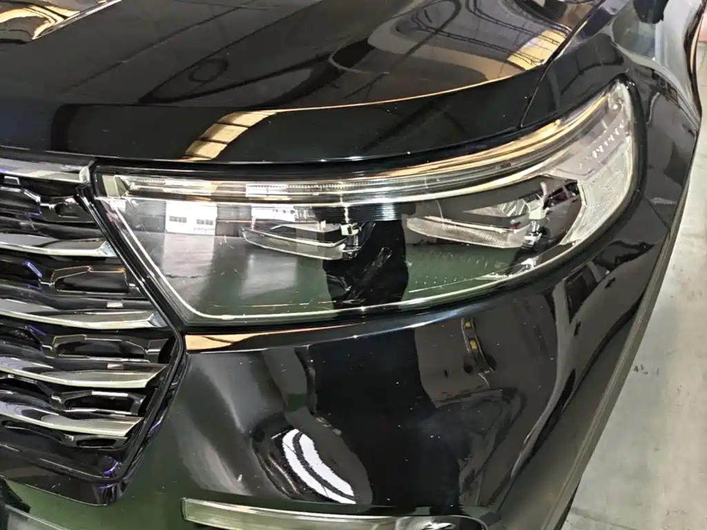 Ford Explorer — миниатюра 24