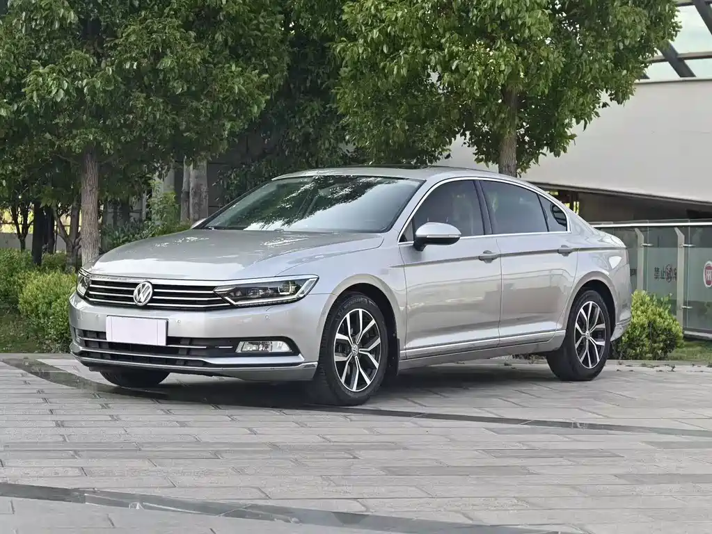Купить Volkswagen Magotan