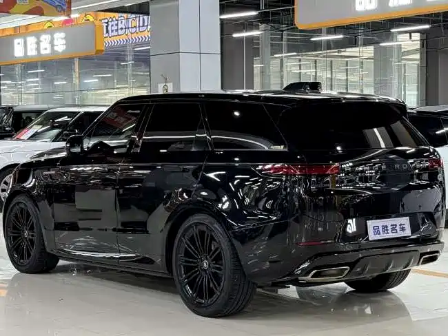 Land Rover Range Rover Sport 2023 — фото 3