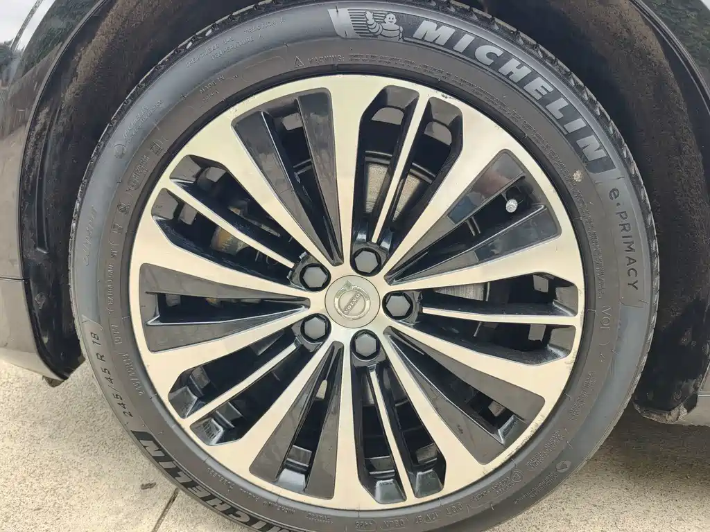Volvo S90 — миниатюра 18