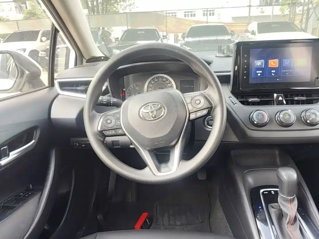 Toyota Corolla — миниатюра 11
