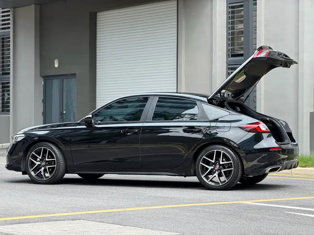 Honda Civic — миниатюра 7