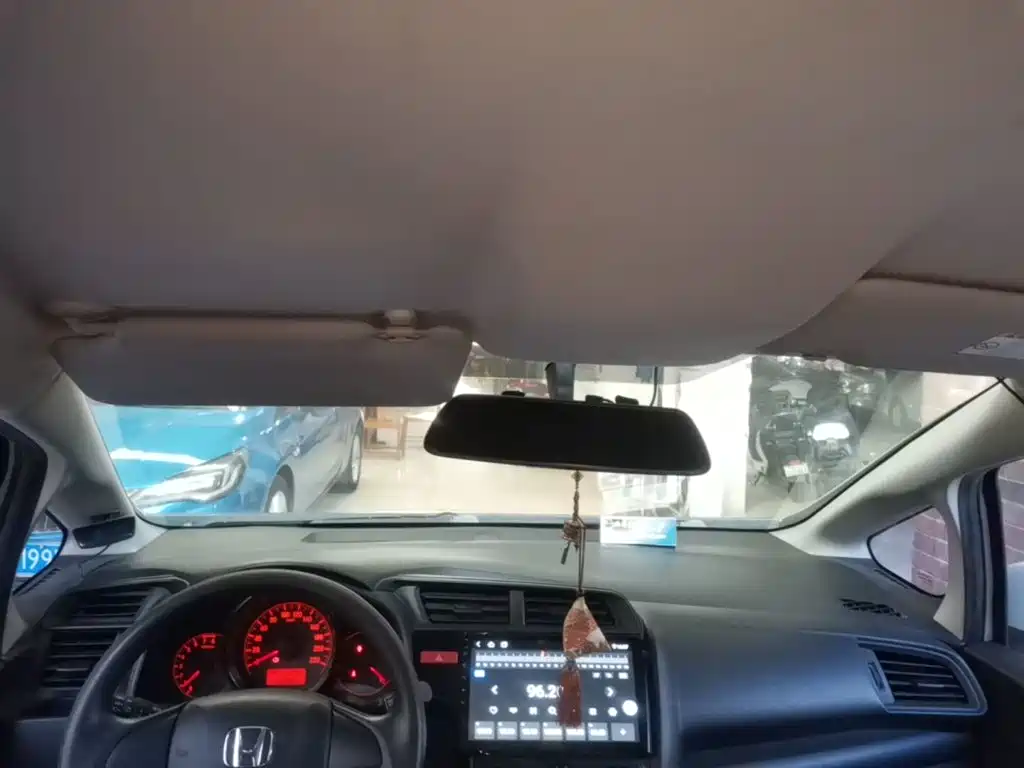 Honda Fit — миниатюра 18
