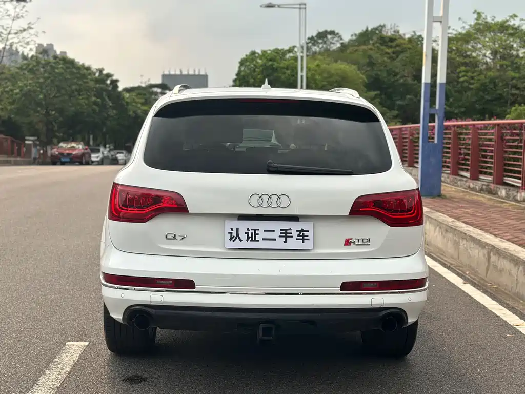 Audi Q7 2012 3.0 TDI Lead