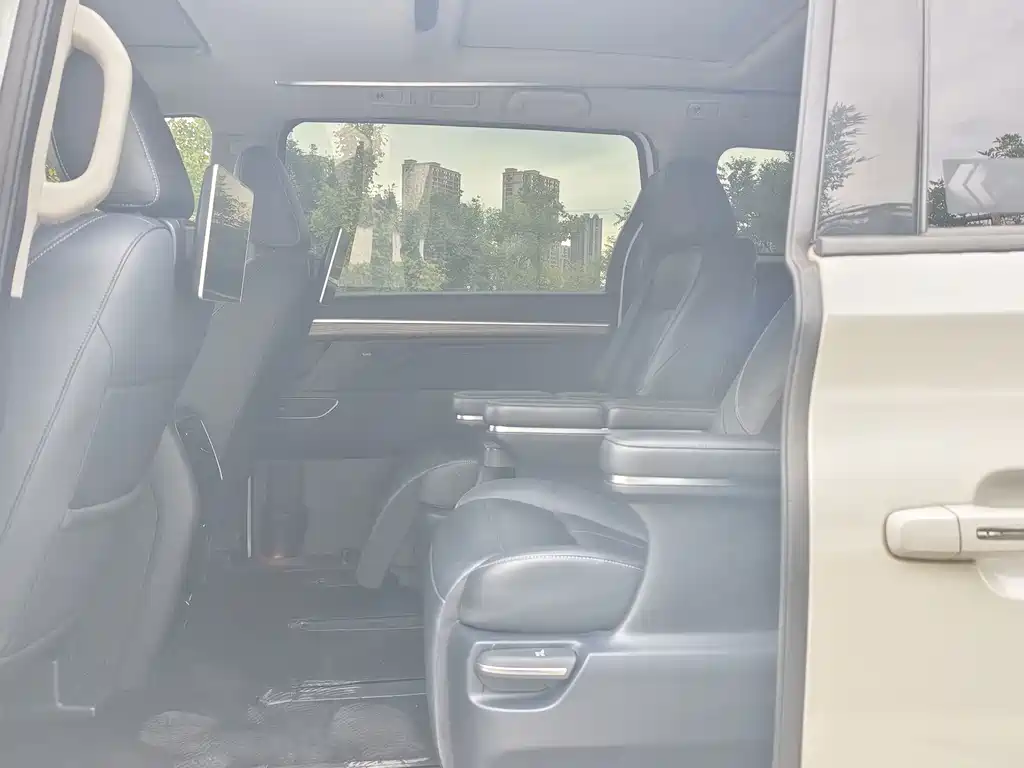 GAC Motor Trumpchi M8 — миниатюра 6