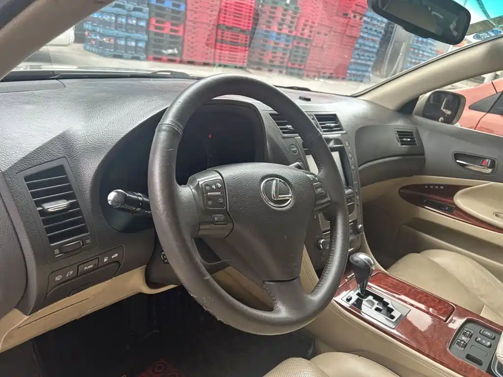 Lexus GS — миниатюра 7