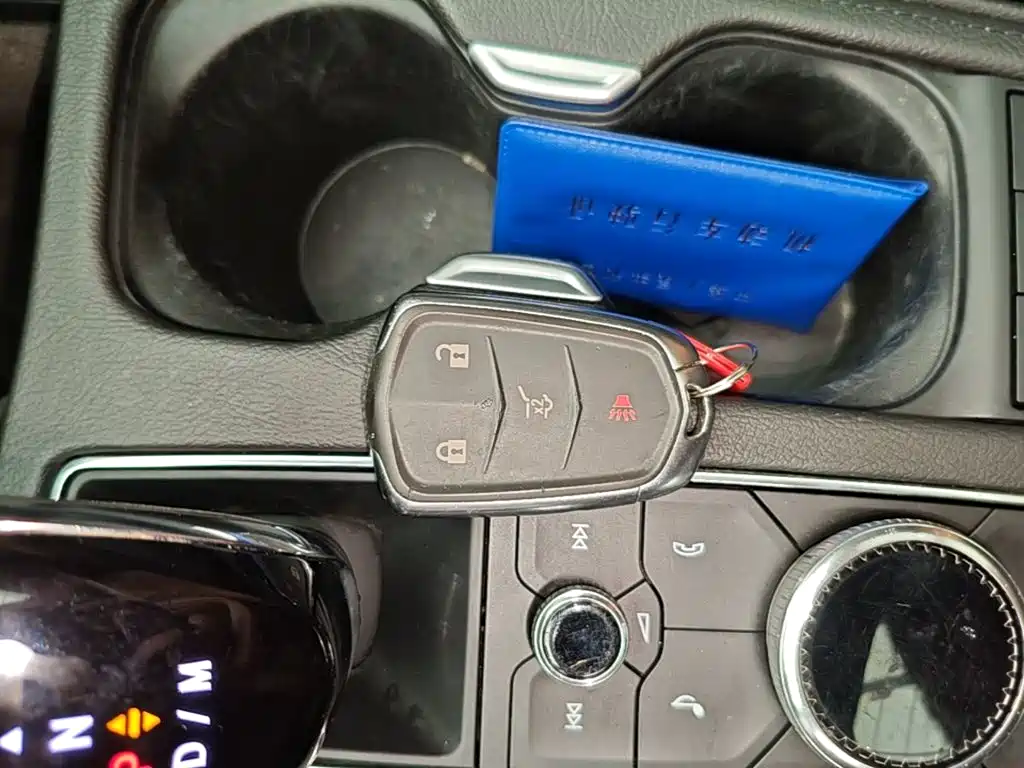 Cadillac XT4 — миниатюра 9