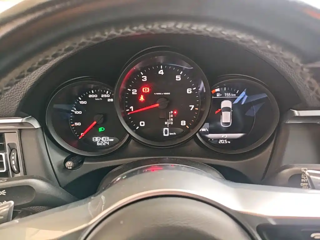 Porsche Macan — миниатюра 12