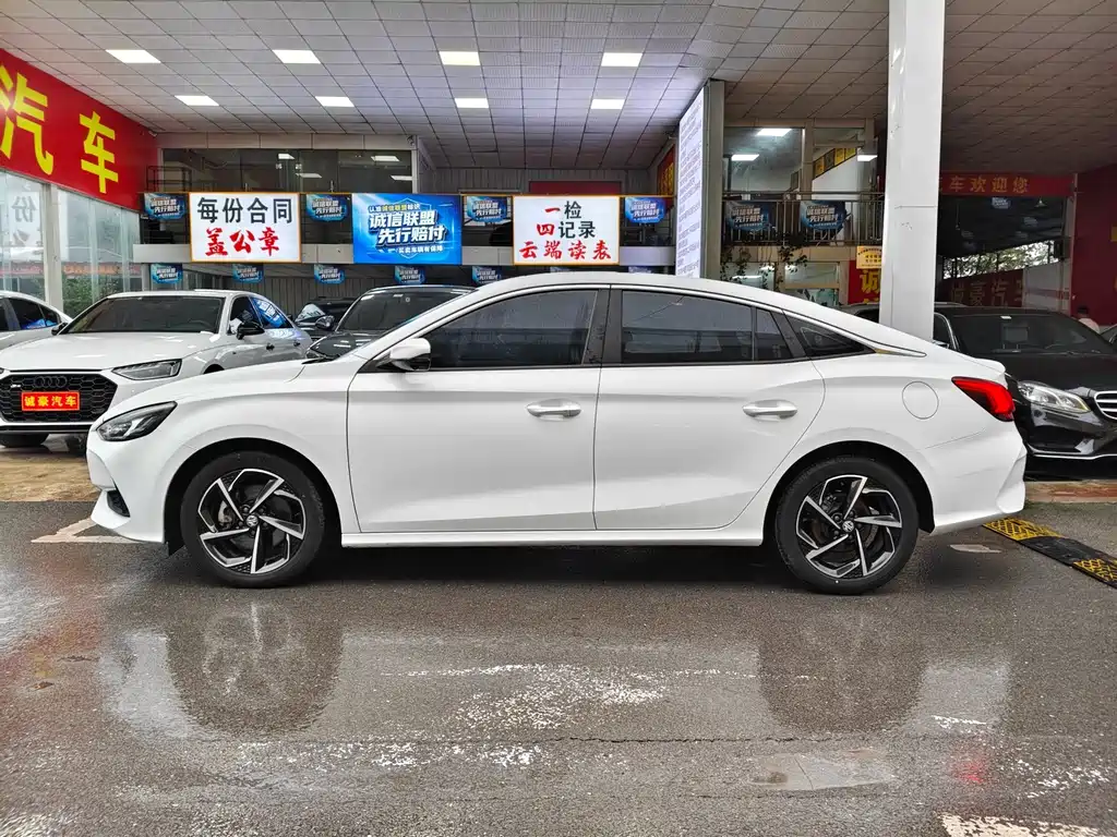 MG MG5 — миниатюра 11