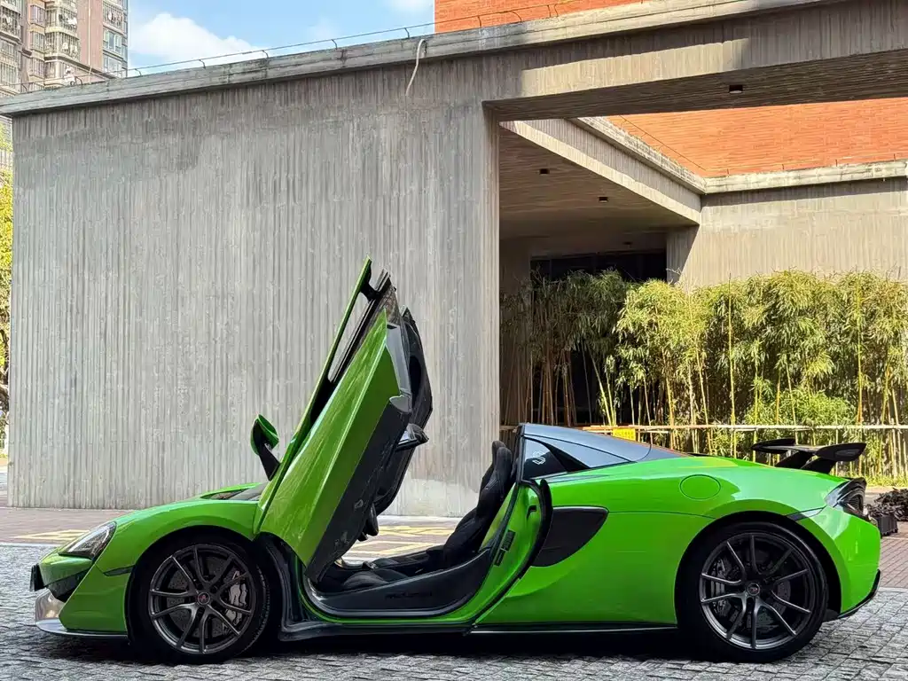 McLaren 570 — миниатюра 3