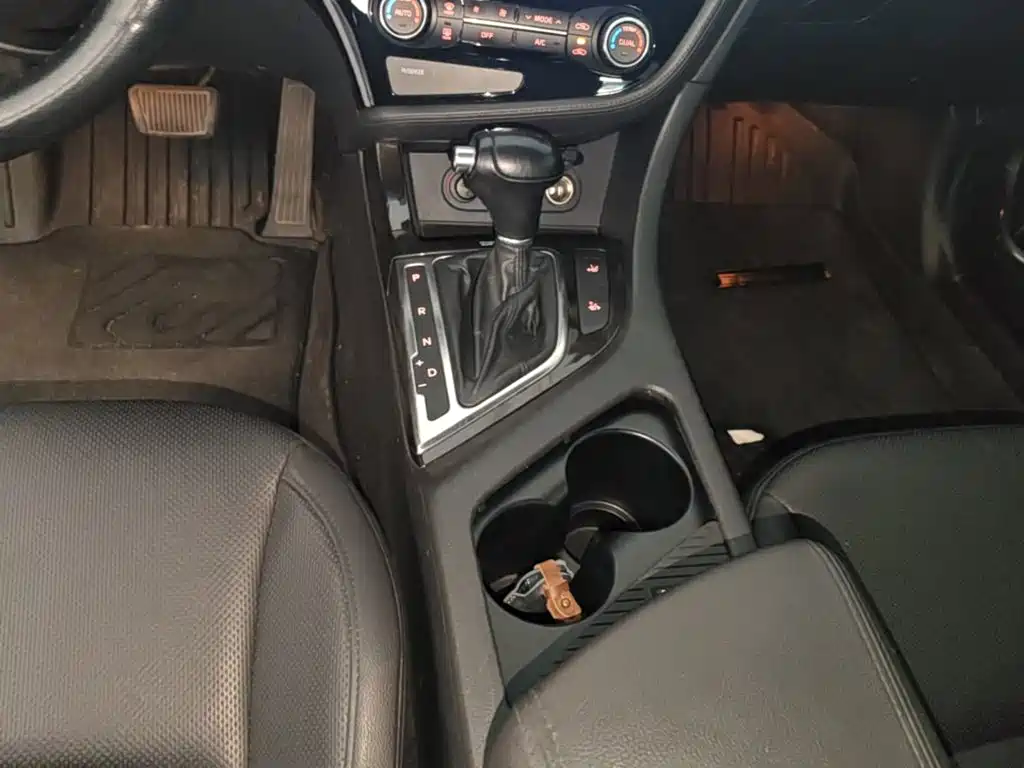 Kia K5 — миниатюра 14