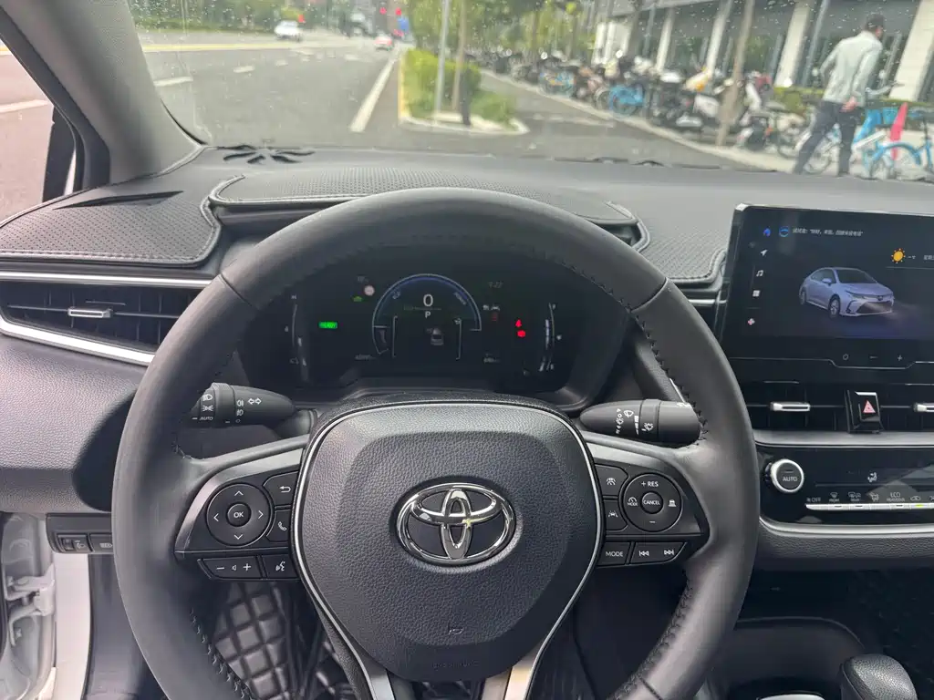 Toyota Corolla — миниатюра 7