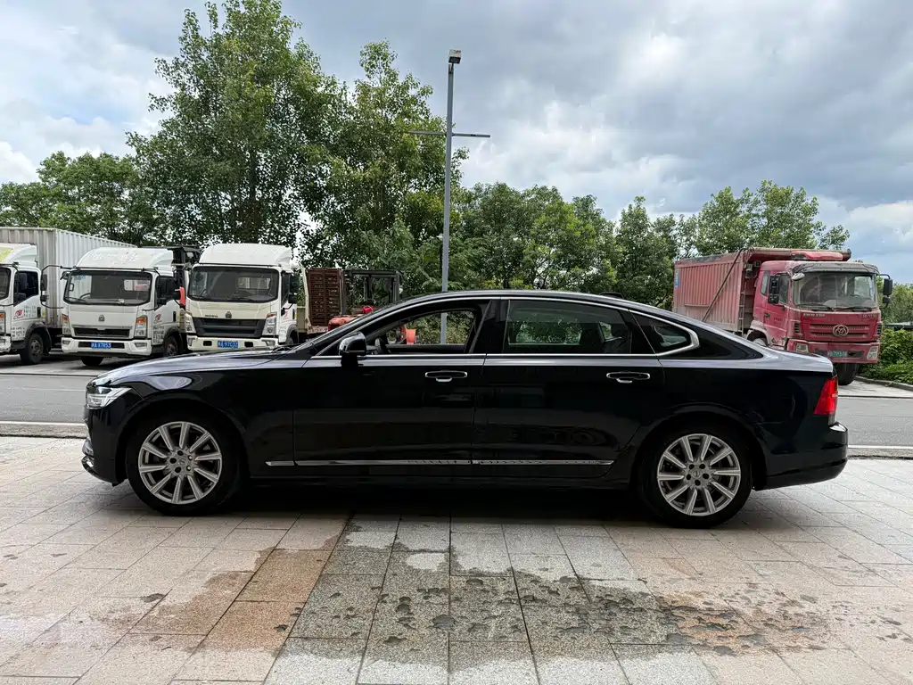 Volvo S90 2020 T5 Luxury