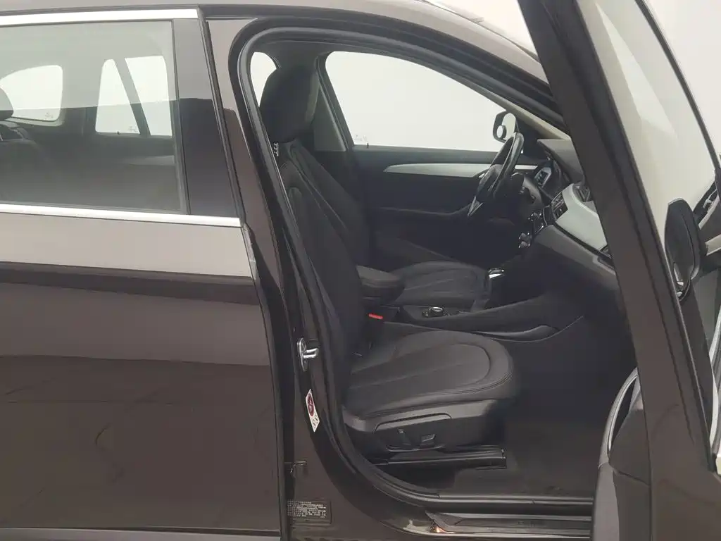 BMW X1 — миниатюра 23
