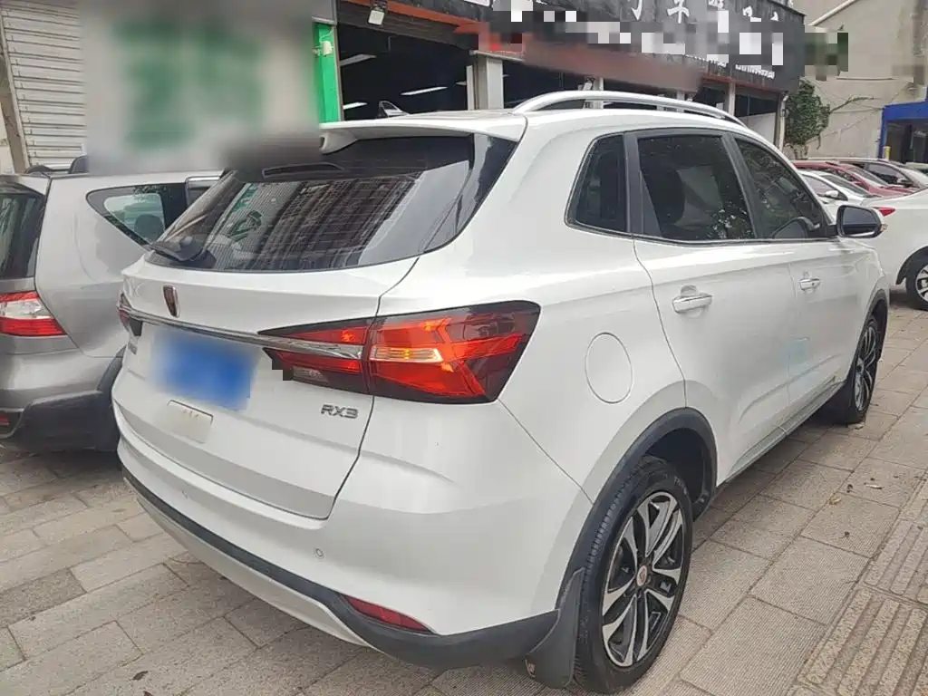Roewe RX3 — миниатюра 7