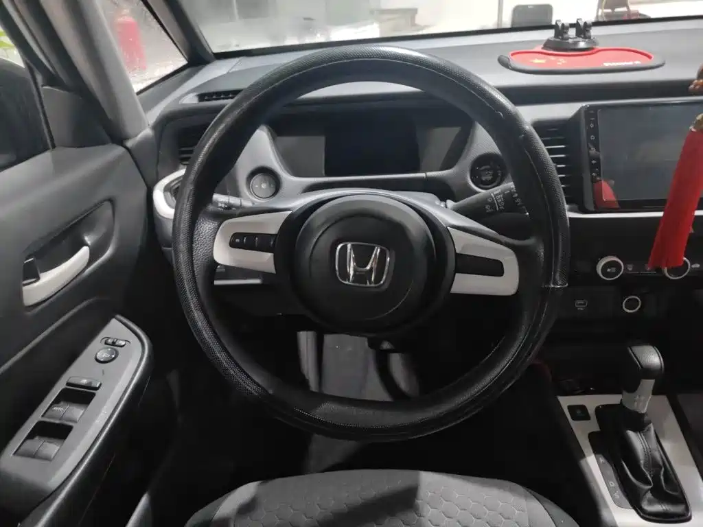 Honda Fit — миниатюра 6