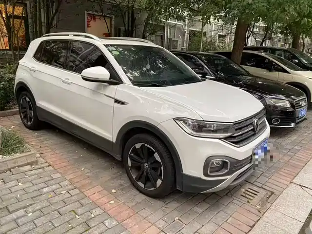 VOLKSWAGEN EXPLORING THE SHADOW