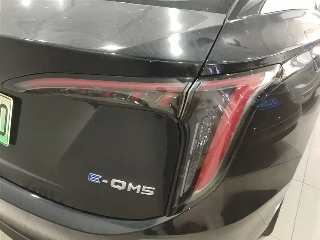 Hongqi E-QM5 2025 500km
